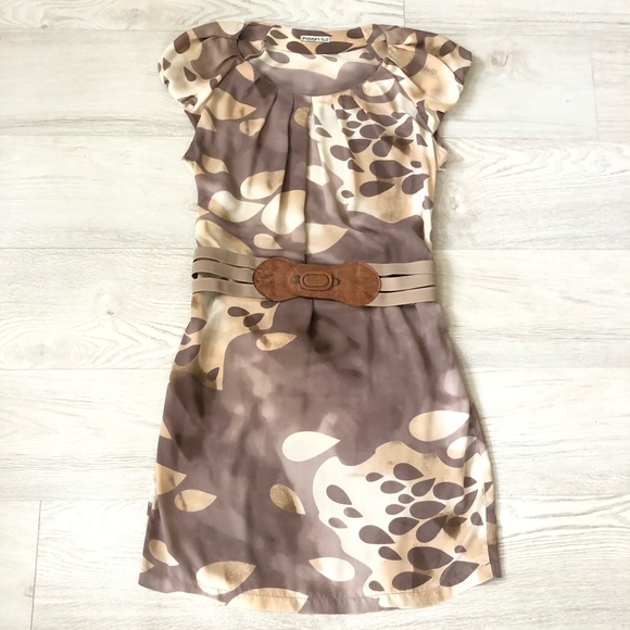 European Designer Favori Silky Belted Dress - Picture 15 of 16